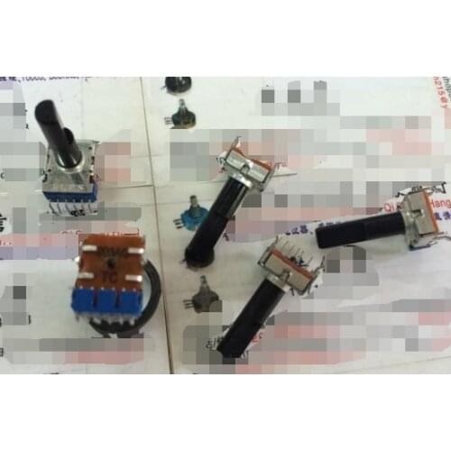 1pcs/lot Japan ALPS 142 Vertical double potentiometer 203AC AC20K 6P with a mid-point handle 23MMF