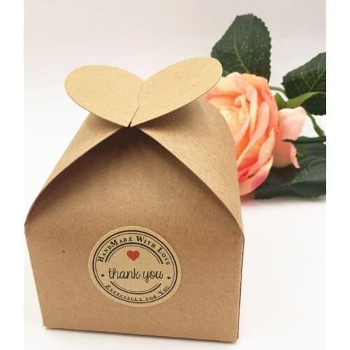 24Pcs/Lot 8x8x8.5cm Handmade Love Heart Gift Boxes For Carrying Cases Party Weeding Engagement Candy Cake Boxes With Stickers