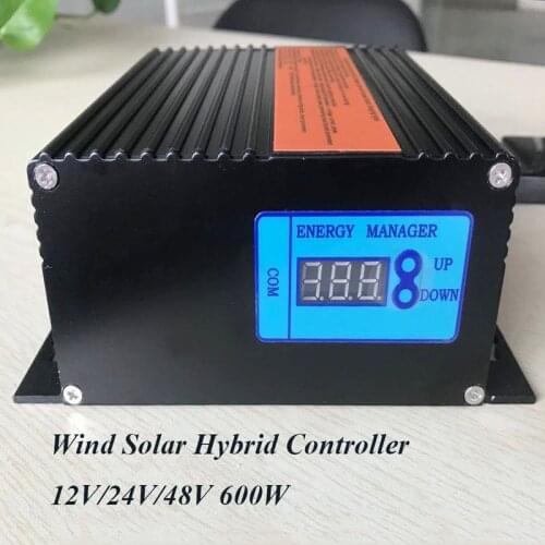 100w-600w MPPT 12V24V Auto switch wind solar hybrid boost booster controller with optional 232 communication