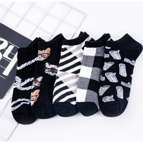 Black Cat No Show Socks Women Striped Cartoon Non Slip Invisible Boat Sock Men calcetines de la mujer Harajuku Kwaii Funny Sock