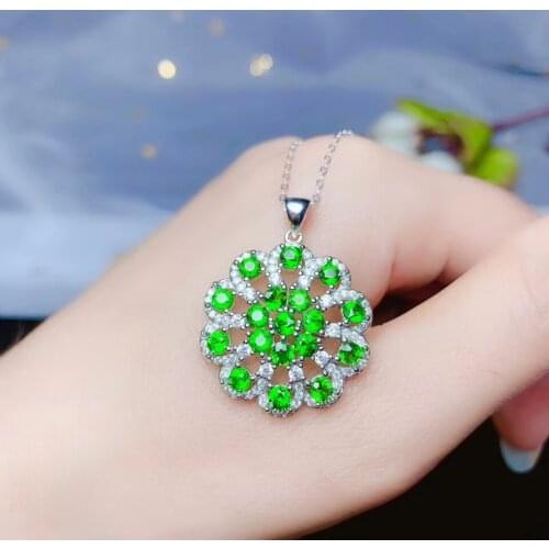 Elegant green diopside pendant of necklace women silver fine jewelry good green color attractive natural gem cost effective gift