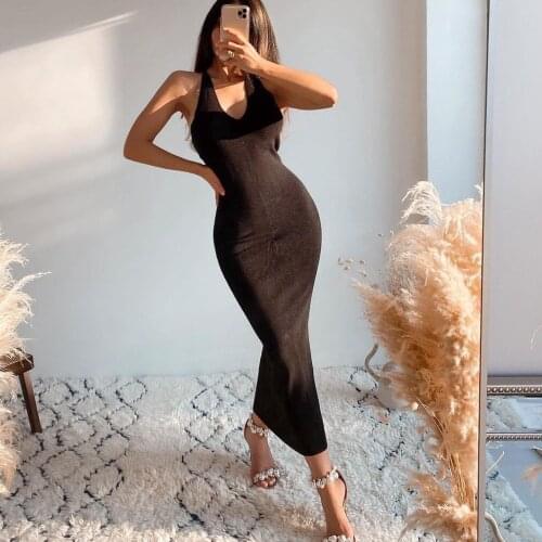 JUN WU 2021 Summer Womens Black V-Neck Bag Hip Long Dress Open Back Cross Chain Design Dress Sexy Party Za French Style