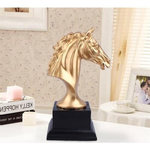 Europe Resin Horse Head Statue Ornaments Creative Artificial Vintage Horse Head Sculpture Crafts Household Business Gift R2005
