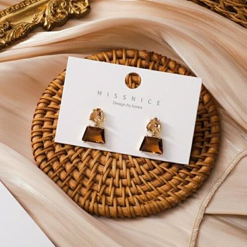 2021 New European and American Popular 2021 New Brown Earrings Female Zircon Earrings Square Square Earrings Jewelry Wholesale