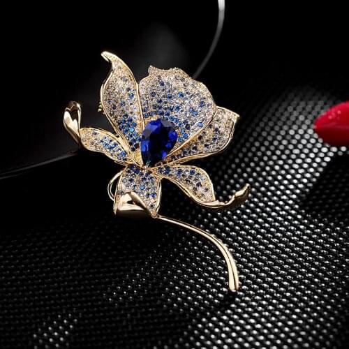 Luxury Blue Red Zircon Lily Flower Brooches for Women Suit Coat Corsage Elegant Female Plant Large Brooch Wedding Jewelry Broche