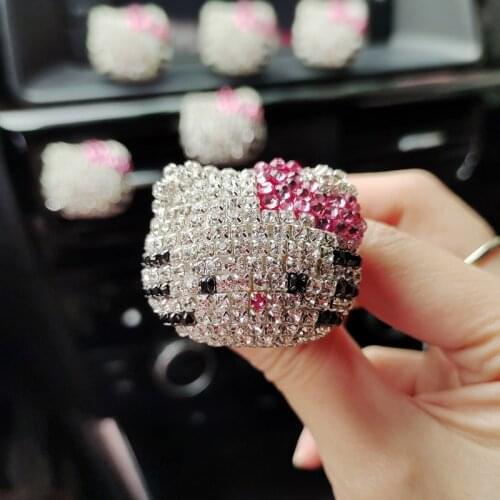 Diamond Hello TK Cat KT Car Air Freshener Luxury Crystal KT Cat Car Air Vent Clip Women Perfume Clip Auto Accessories for Girls