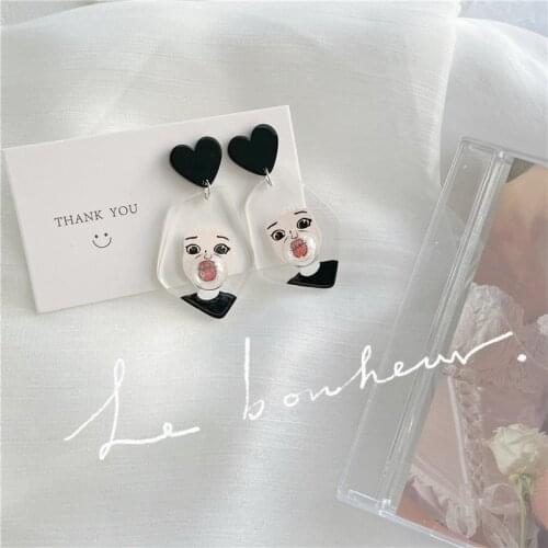 Y2k Funny Blow Bubble Girl Earrings for Women Acrylic Cute Peach Heart Cartoon Dangle Earrings Fashion Jewelry Harajuku 90s New