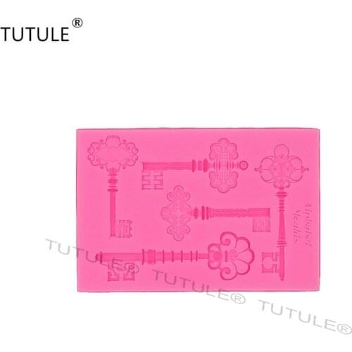 Cake Decorating Tools Real Cartoon Key Wreath Fondant Cake Mold Chocolate Dessert Handmade Diy Decorative Bakeware 2017 New