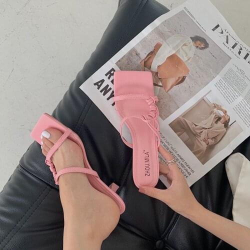 QUNSHENGRUI Korean design fashion street summer new cool dressing hollow cool women sandals slippers Multicolor lady shoes