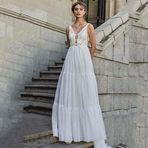 Charming Hot Sale 2021 Wedding Dresses Lace Sleeveless Wedding Gowns V Neckline Bridal Dresses Backless Appliqued Sweep Train