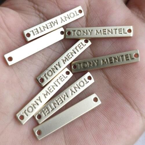 1000PCS , 2.5 * 0.44 cm Custom quality light golden color Metal label Zinc alloy engraving hand sewing tags two holes