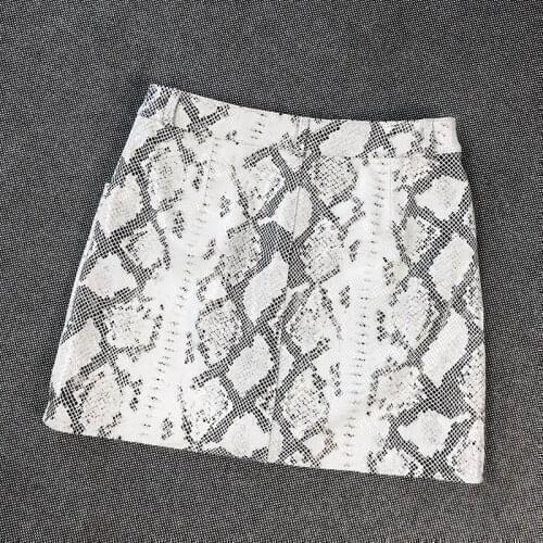 2021 Factory New Arrival Women Short Snake Pattern Genuine Leather Skirt