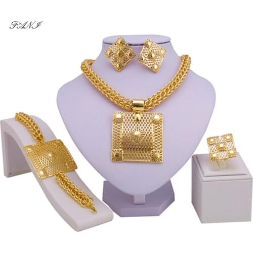 Fani Dubai Gold-color Jewelry Sets Bridal Gift Nigerian wedding accessories jewelry set Wholesale statement Bridal jewelry set