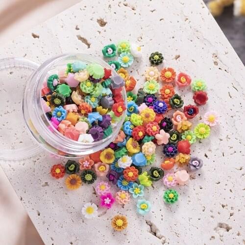 100Pcs/Boxed Mini Resin Flowers Manicure Stereo Ornaments DIY Craft Supplies Nail Arts Accessories Materials Phone Shell Patch