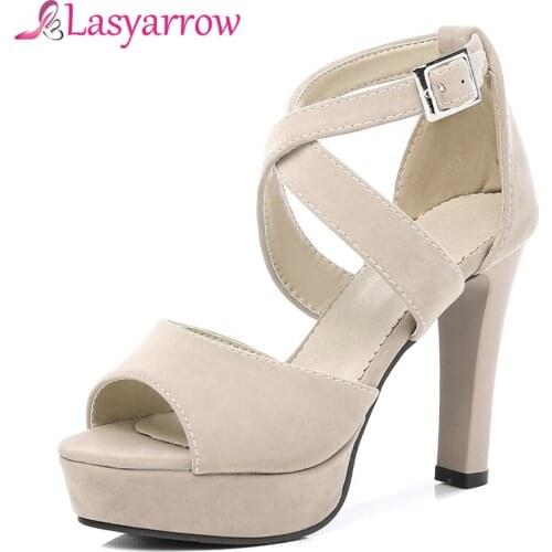 Lasyarrow Summer Shoes 2018 New Sexy Thick Heel High Heels Fashion Open Peep Toe Cross-tied Buckle Strap Ladies Sandals RM371