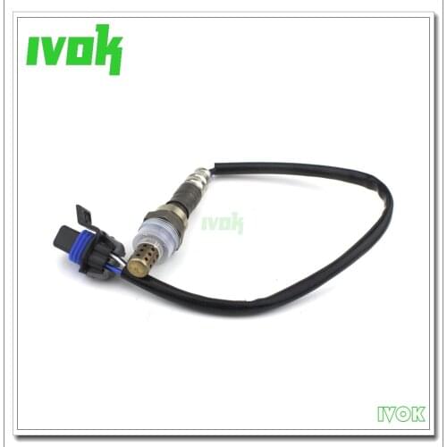 Oxygen Sensor Center Left For Cadillac Escalade Chevrolet Suburban Tahoe GMC Sierra Yukon Hummer H2 H3 12589321 213-3533