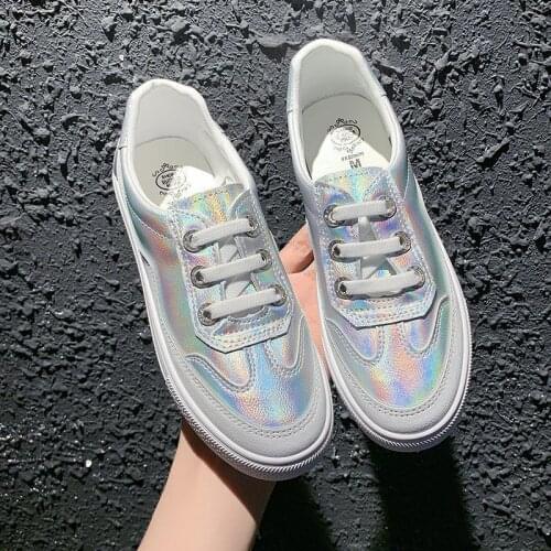 2021 Streetwear Reflective Flat with Summer Shoes for Women Casual Outfits Lace up Shining Vulcanize Walk Shoes 2.5cm Heel