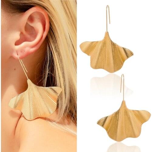 Charms Gold Color Leaves Metal Earrings for Women Girls Korean Geometric Boho Statement Bijoux Party Gift Pendientes