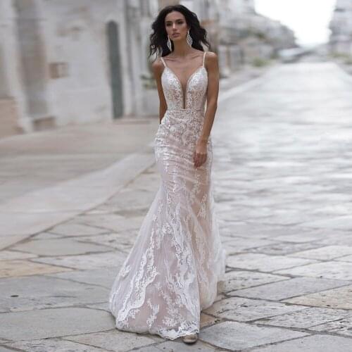 Elegant Mermaid V-Neck Spaghetti Straps Bridal Gowns Netting Appliques Covered Button Wedding Dresses robe de soirée de mariage