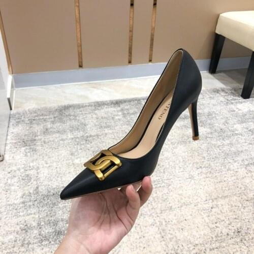2021 spring and autumn new pointed metal fashion stiletto pump womens French high heels