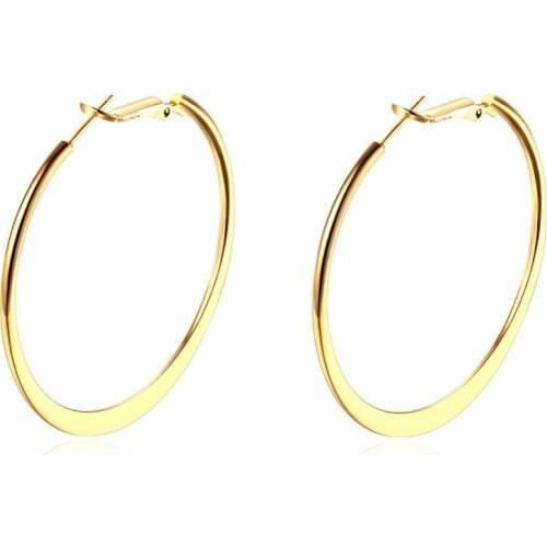 Beautiful new year gift environmental alloy earrings three colors to choose large round earrings are not allergic earrings