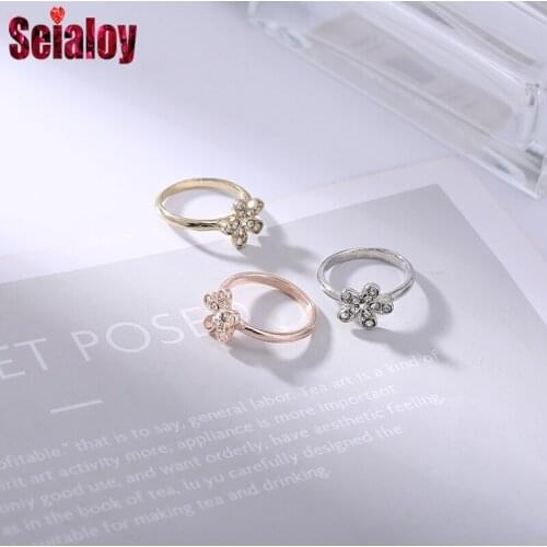 Seialoy 3 Color Fashion Crystal Daisy Flowers Ring For Women Original Stackable Lovers Female Engaged Wedding Ring Jewelry Gift