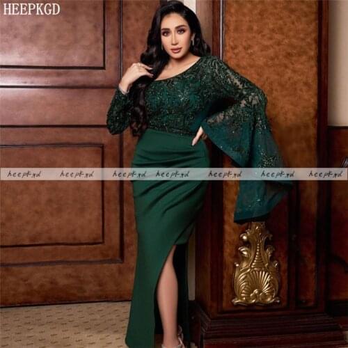 Luxury Crystal Dark Green Arabic Evening Dress Sheath Side Slit Long Flared Sleeves Plus Size Dubai Prom Gowns Formal Dresses