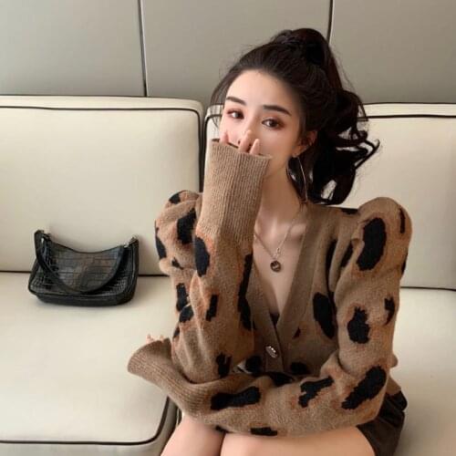 Woman Sweaters Cardigan Leopard Print V-neck Knitwear Womens Fall and Winter Outer Wear Sweater Cardigan Coat Long-Sleeved Top