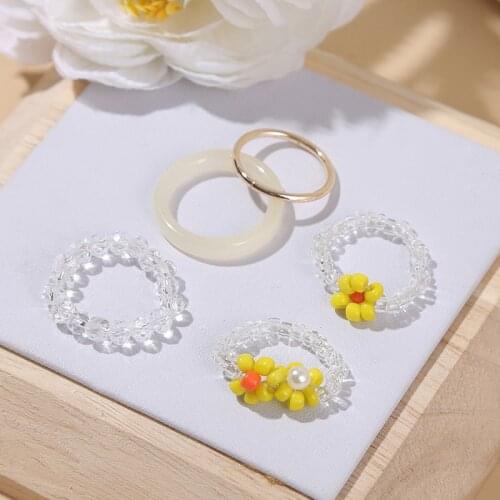 5 Pcs/Set Boho Female White Acrylic Gold Color Metal Glass Beads Weave Yellow Flower Handmade Rings Set For Women Jewelry Gifts