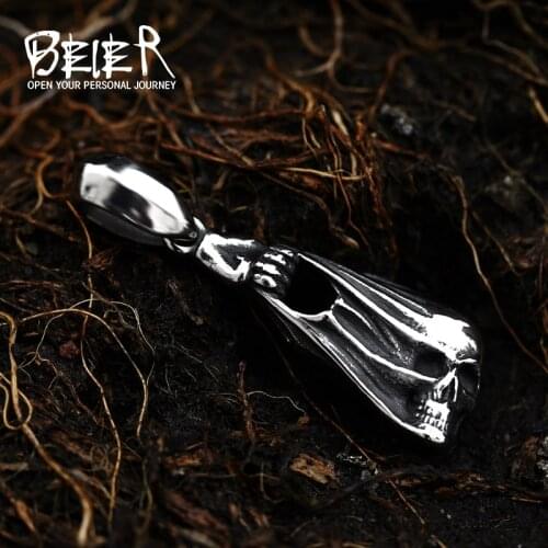 Fashion Vintage Women Men Skeleton Hand Bone Stainless Steel Pendant Chain Necklace Jewelry LHP179