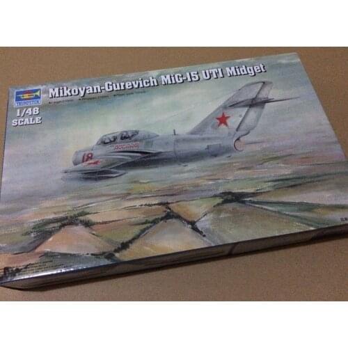 Trumpeter Model 1/48 02805 Mikoyan-Gurevich MiG-15UTI Midget