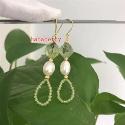 NEW Natural white 9-10MM irregular pearls 2MM cut surface olivins Irregular 10 mm Tibetan silver hooks +18KGP earrings 004