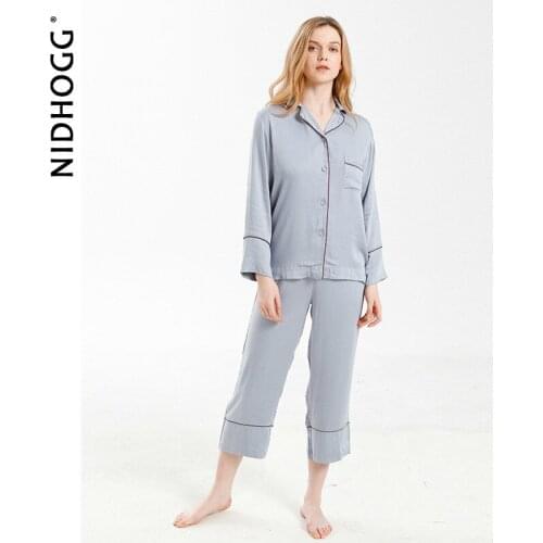 2020 Summer Womens Satin Solid Color Long-Sleeved Trousers Pajamas Turn-down Collar Casual Home Clothes 2 Piece Sleepwear