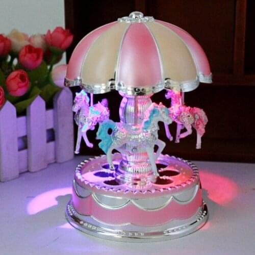 The new dome carousel music box music box with lights Christmas New Years Day gift ideas