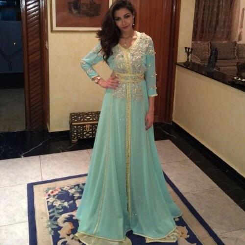 2020 Long Sleeve Evening Dresses Dubai Arabic Kaftan appliques Beaded Shiny Crystal Mint Green Evening Gowns robe de soiree