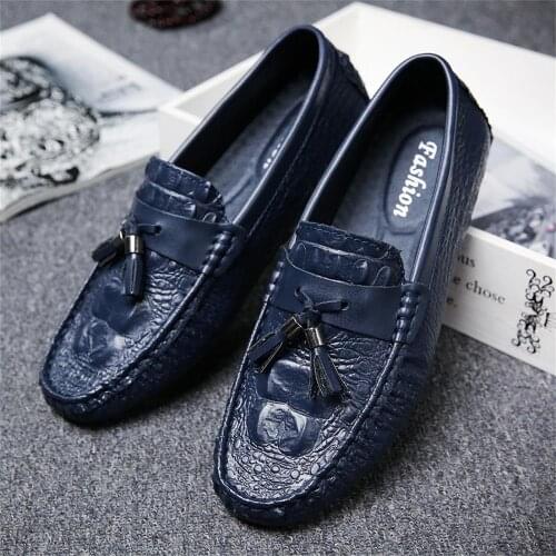 Mens leather crocodile pattern shiny beanie shoes, comfortable soft-soled driving shoes, fashionable casual mens leather shoes