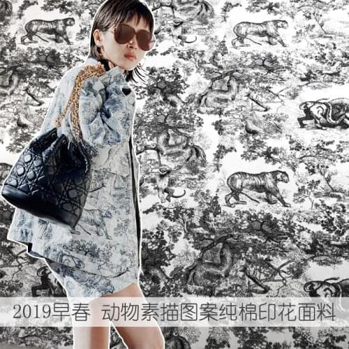 Early spring new animal sketch pattern cotton printed fabric handmade DIY fabric natural cotton clothing cloth wholesale