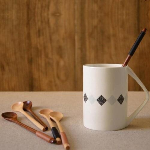 1pcs Long Handle Coffee Spoon Creative Solid Wood Tableware Stir Stick Milk Tea Milk Honey Wooden Spoon Kitchen Accessories