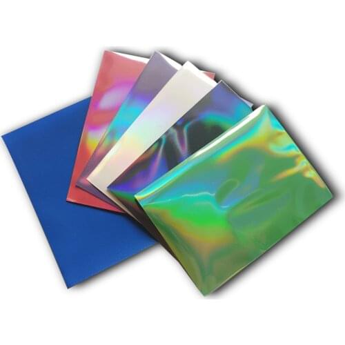 66x91mm100 PCS/LOT Rainbow Cards Sleeves Foil Cards Protector Trading Cards Shield Magic Laser Cover PKM/MGT Holographic Sleeve
