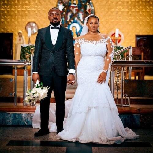 Luxury 2021 Plus Size Mermaid Wedding Dresses Arabic Dubai Pearls O Neck Long Sleeve Lace Bridal Gowns Country Wedding gowns