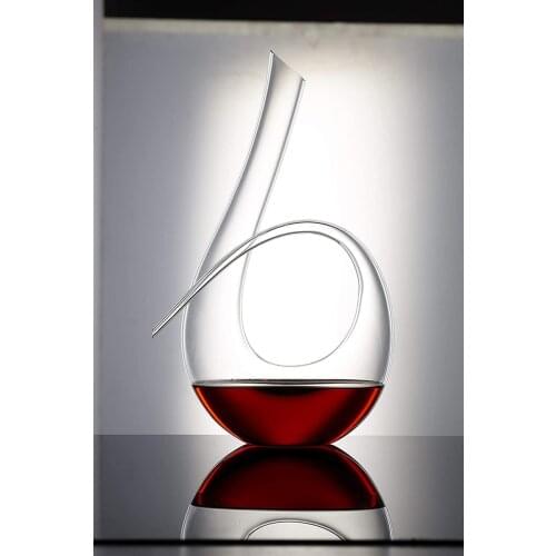 Twisted Horn Wine Decanter Lead Free Crystal Wine Aerating Decanter that Holds (1500ml) (Twisted Horn Decanter)