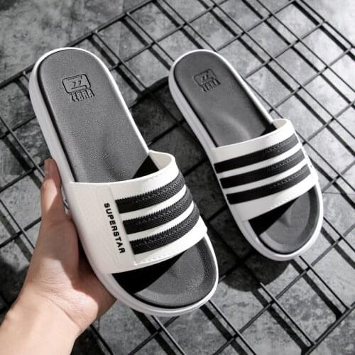 Slippers mens summer 2021 new fashion wear Korean version of tide soft bottom indoor anti-skid household cool slippers mens