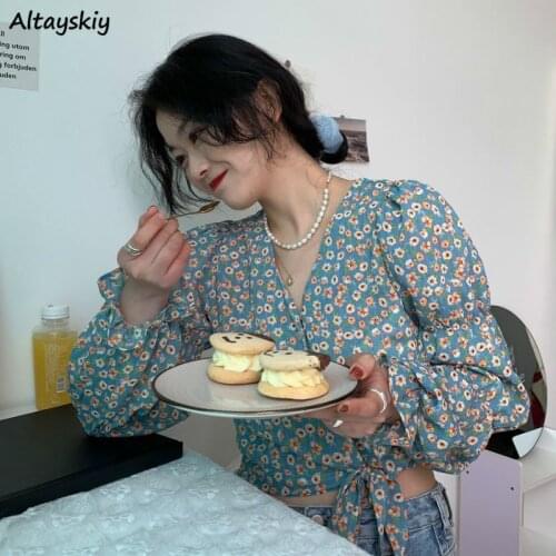 Blouses Women Summer V-neck Vintage Floral Loose Lace-up Design Chic Femme Crop Top All-match Daily Popular Womens Blusas Basic