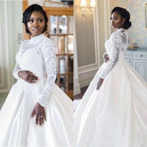 Long Sleeve Wedding Dresses High Collar 2021 Appliques Lace Muslim Arabic Chapel Bridal Gowns Back Buttons Sweep Train Satin