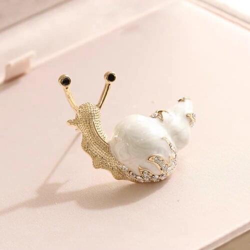 Muylinda Snail Enamel Pin Fashion Animal Rhinestone Pins And Brooches Jewelry Women Men Small Brooch Gift