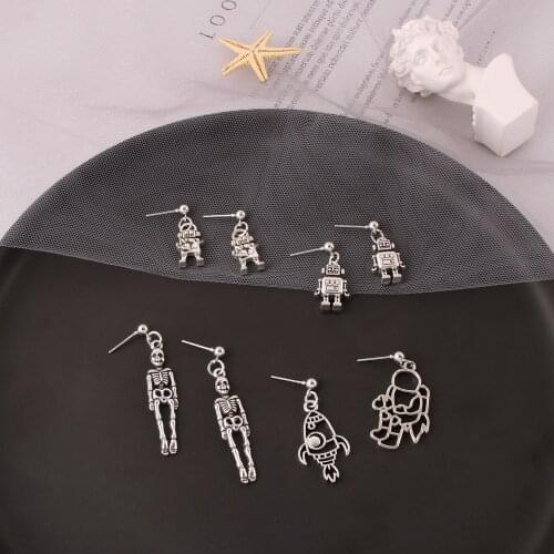 Goth Halloween skeletons Stud Earring Women Chinese word Style Astronaut Asymmetry Pendant Dollar Jewelry Punk Gifts