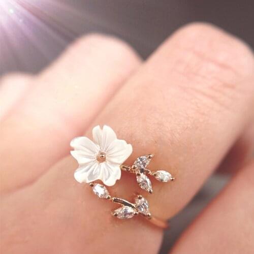 Womens Ring New Small Fresh Jewelry Creative Adjustable And Convenient With Crystal Leaf Shell Flower Beautifully Jewellry New