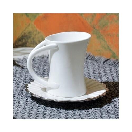 Palace European Style Coffee Cup And Saucer Set Club Hotel Ceramic Coffee Cup Home Black Camellia Drinkware Gift
