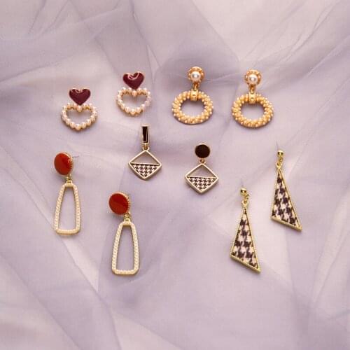 Fashion New Round Pendant Korean Womens Earrings Geometric Round Heart Shaped Gold Earrings Wedding Jewelry 2020