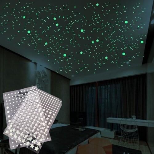 202pcs / set 3D Luminous Stars dots wall sticker kids room room home decor decal glow in the dark DIY stickers